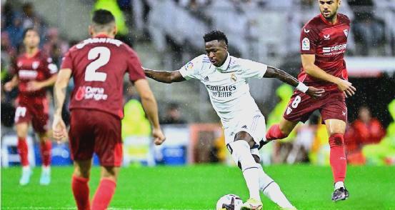 ag体育官网注册-加时末段国王杯传出新动向，比利亚雷亚尔止住颓势，管理层表态——悬念犹存，训练强度明显提升